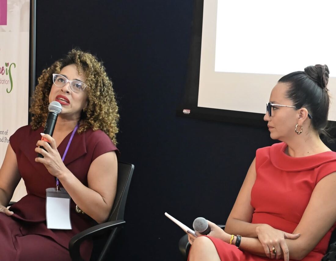 Yolima Carrero en panel de discusión